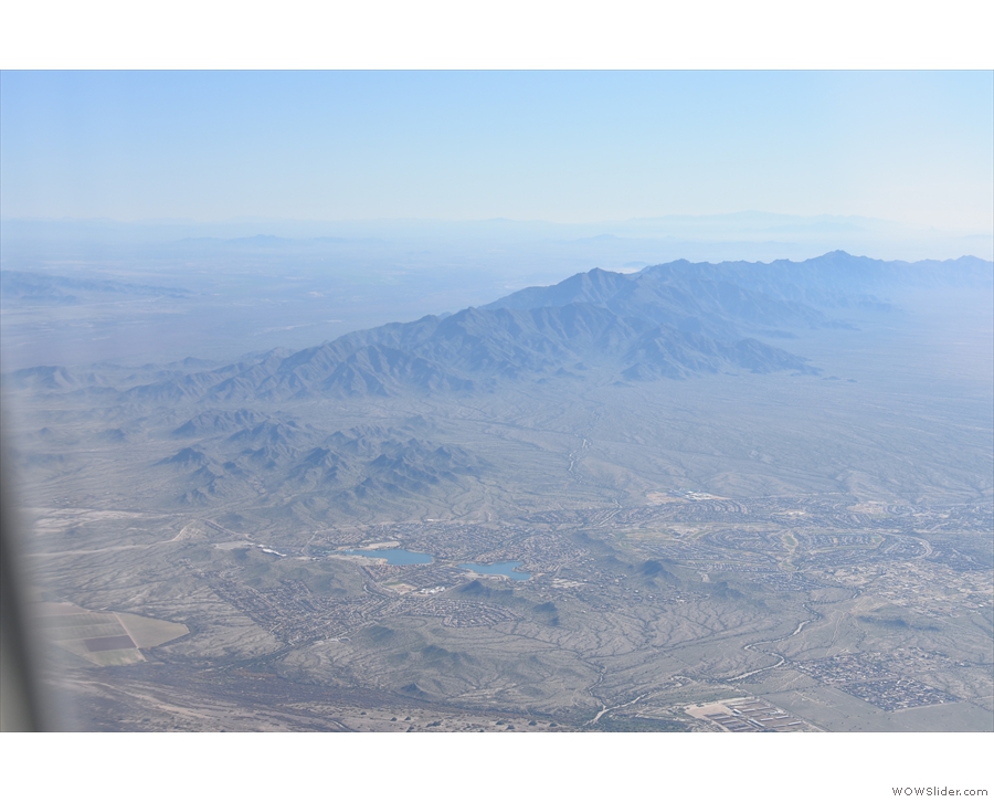 I love that Phoenix is surrounded by mountains. It is one of my favourite airports...